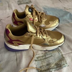 Adidas Falcons Kylie Jenner